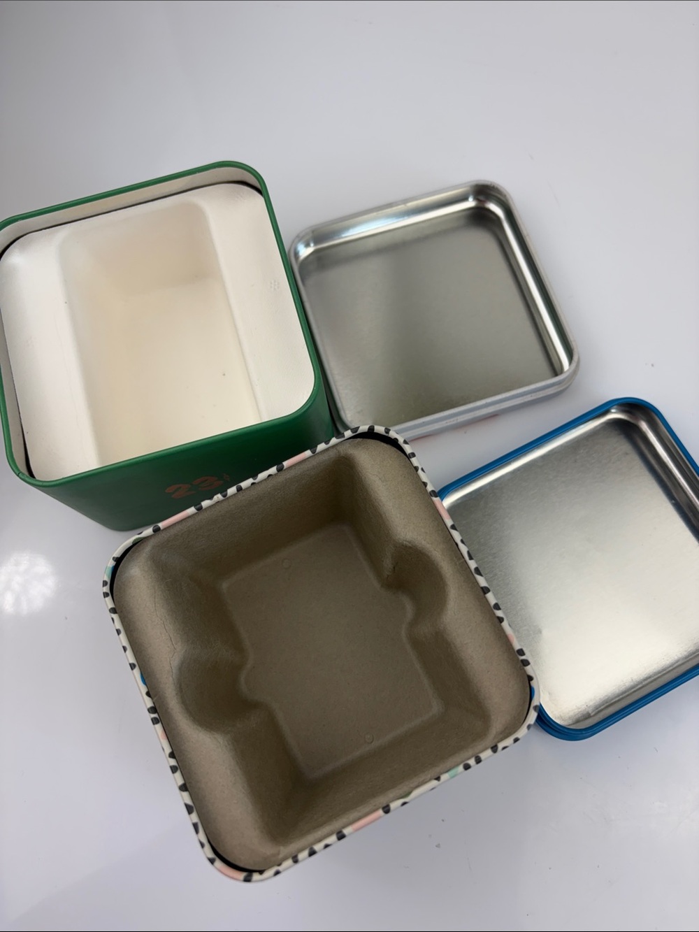 FOSSIL Blue Key Pattern Decorative Tin Box - Watch container - Picture 7 of 7